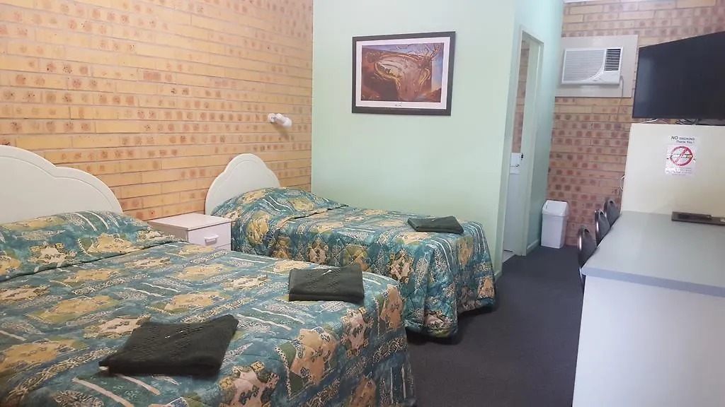 Tiaro Motor Inn 3*,