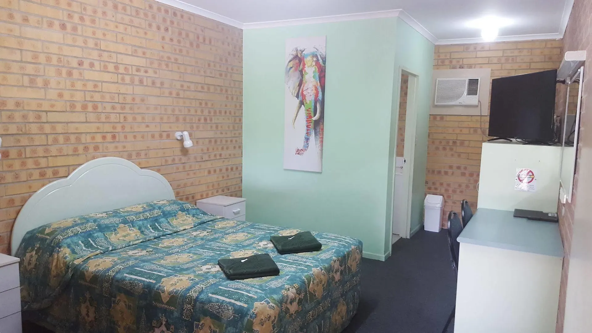 *** Motel Tiaro Motor Inn Ausztrália