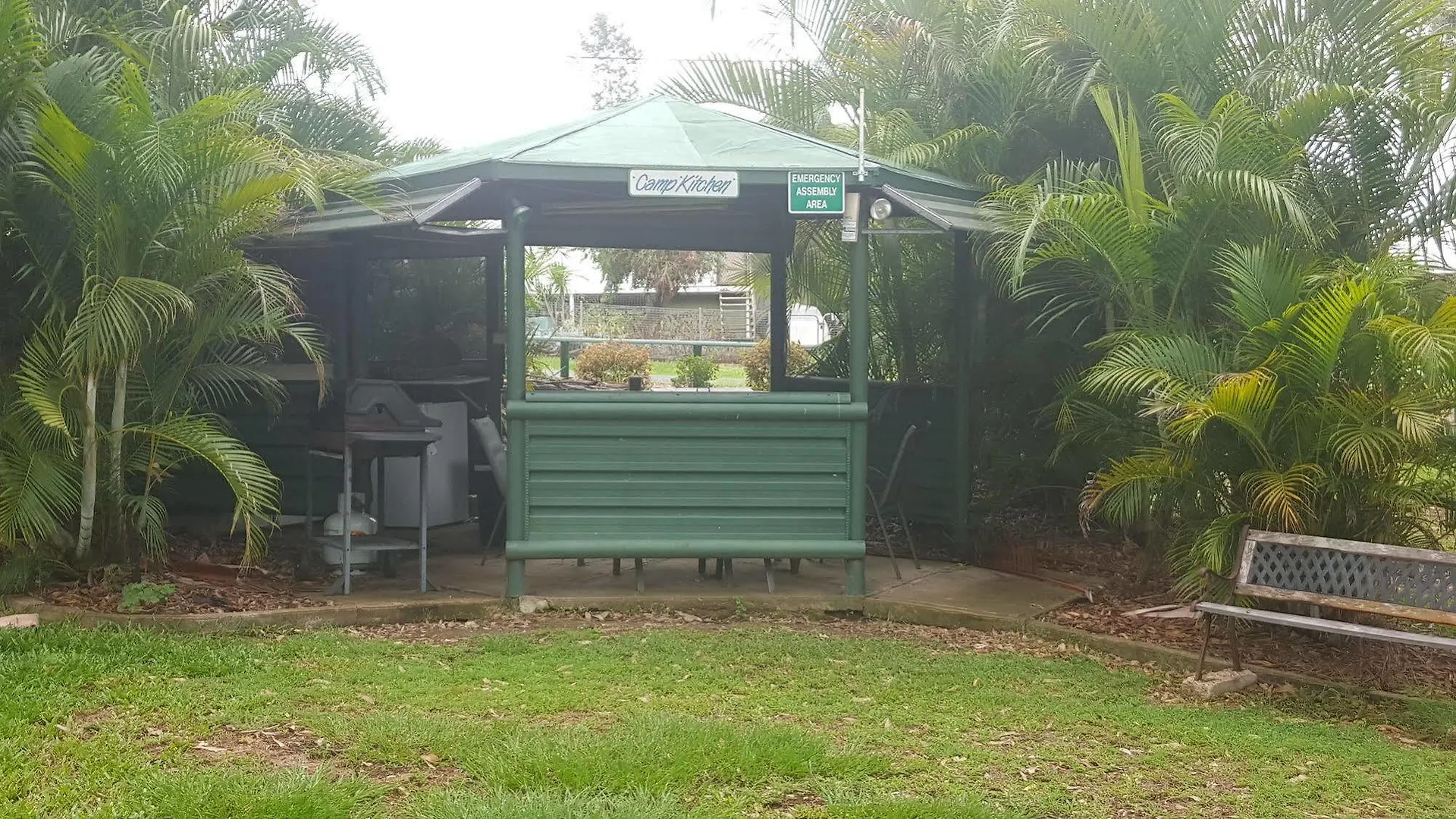 Tiaro Motor Inn 3*,